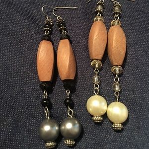 A Bundle of 2 Long earrings in wood